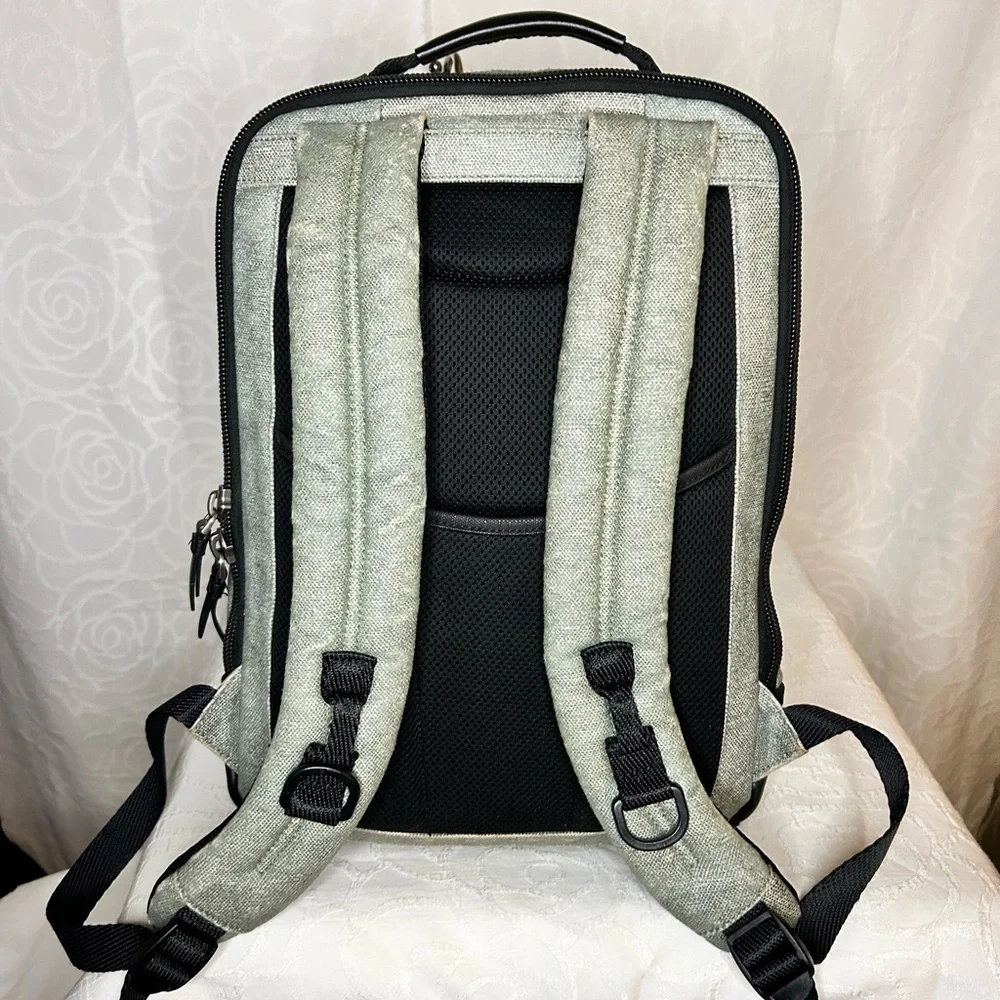 NWOT TUMI Alpha Bravo Dover Black and Gray Men's Backpack.
